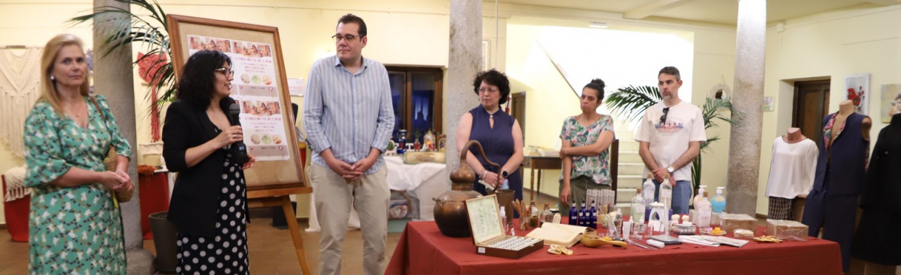 Inauguración exposición manualidades, corte y confección y cosmética natural UP (fin de curso 2025-26) Inauguración exposición manualidades, corte y confección y cosmética natural UP (fin de curso 2025-26)