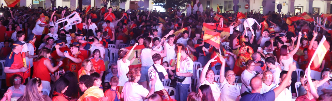 Celebración en Manzanares del segundo Mundial de fútbol de la Selección Española masculina Celebración en Manzanares del segundo Mundial de fútbol de la Selección Española masculina