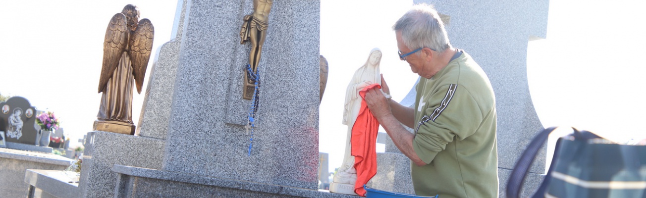 Preparación del cementerio para el Día de Todos los Santos 2026 Preparación del cementerio para el Día de Todos los Santos 2026
