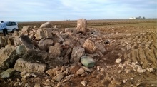 Escombros y piedras retirados de la Cañada Real Soriana