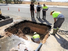 Trabajos de reparación de una avería de la conducción general el pasado mes de agosto