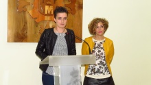 Esther Nieto y Beatriz Labián en la rueda de prensa
