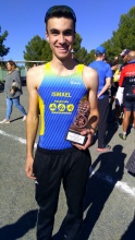 Ismael García con su trofeo