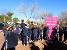 Díaz-Benito ha recordado a los niños que son los padrinos de este árbol