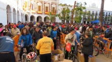 Participantes a la llegada a la Plaza de la Constitución