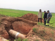 La concejala de Obras y Servicios supervisa el estado de la reparación