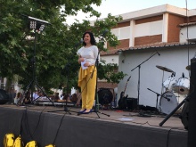 La directora del centro durante su discurso de graduación