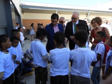 El alcalde de Manzanares ha recibido a los menores junto al presidente de la Diputación