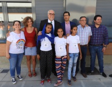 Tres niñas pasarán sus 'Vacaciones en paz' en Manzanares