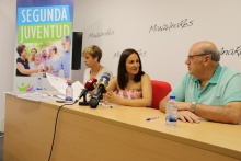 Beatriz Esteban, Prado Zúñiga y Julián Maeso en la presentación del programa