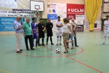 Saque a ciegas en el fútbol sala por la Semana de la ONCE