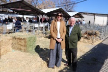 Isabel Díaz-Benito con el presidente de Agrama