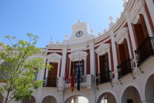 Minuto de silencio en honor a las víctimas de la COVID-19