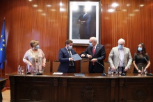 Hernando y Nieva firman el protocolo de ampliación del Sector 5