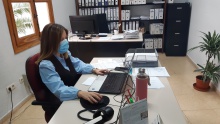 Susana en la oficina de Personal del Ayuntamiento