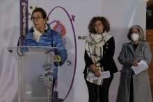Isabel Quintanilla, Rebeca Sánchez-Maroto y Pilar Maeso en el acto institucional del 8M