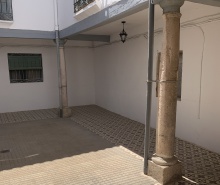 Patio interior de la casa tras sus últimas mejoras