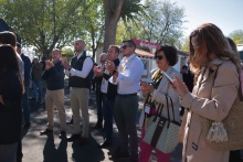 Expositores de la feria durante el acto inaugural