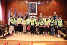 Alumnado de quinto en su visita al Ayuntamiento