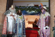 Ofrenda de los Reyes Magos en el Belén Viviente
