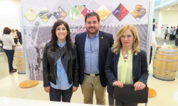 Camacho junto a la concejala Gemma de la Fuente (izquierda) y a Antonia de la Chica (secretaria de Ferias Comerciales)