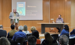 El concejal Candi Sevilla presentó al autor del libro