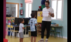 Clases de inglés en la ludoteca municipal