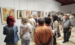 Numeroso público asistió a la inauguración de la exposición