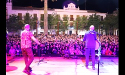 La plaza de Manzanares se volvió a llenar con Celtas Cortos