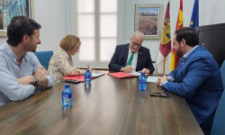 Firma convenio Ayuntamiento y Asociación Empresarial (mayo 2026)