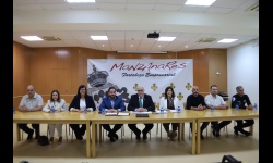 Representantes del Equipo de Gobierno y de los sindicatos negociadores del Acuerdo Marco