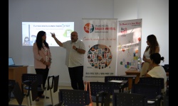 Charla 'Tu hijo está conectado, ¿y tú?'