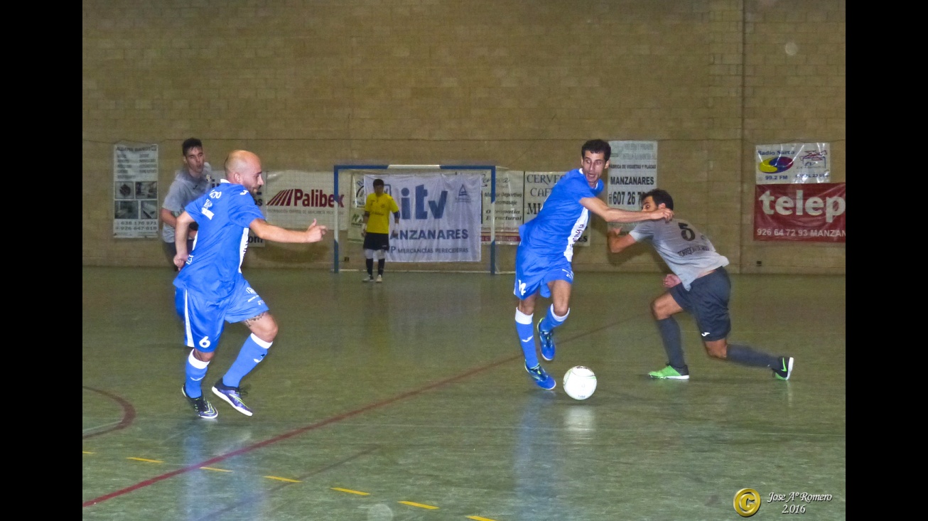 Lance ante el Torrejón. Foto: José A. Romero