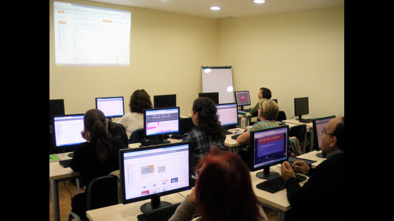 Cursos informáticos en el Centro de la Mujer