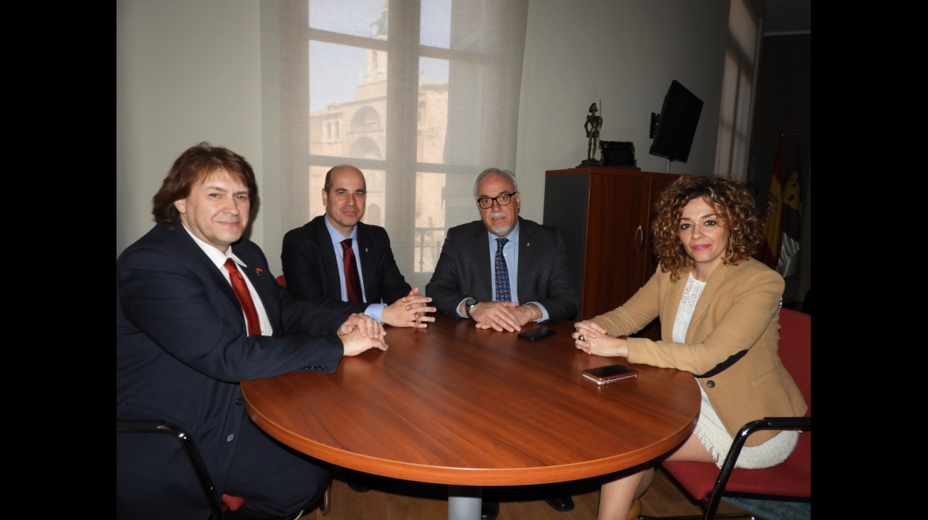 Jornada de trabajo en Manzanares con el director general de empresas, competitividad e internacionalización de la JCCM