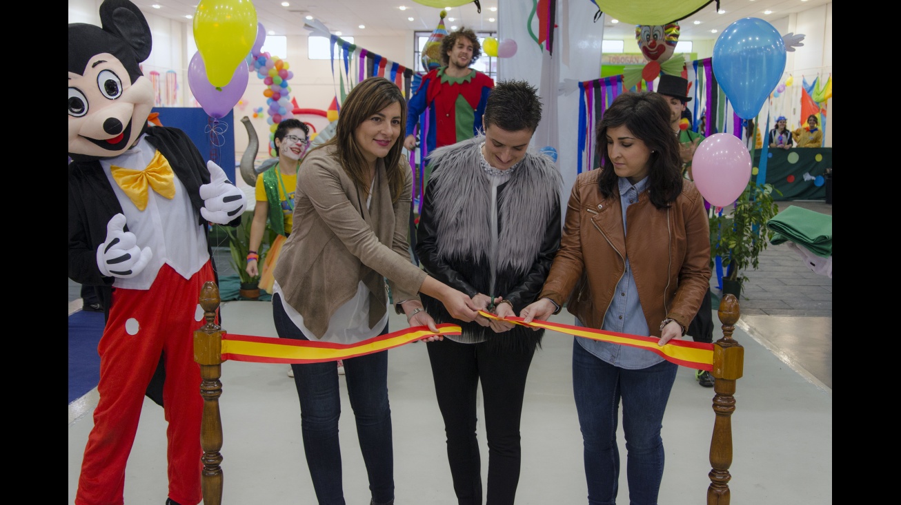 Representación de 3 Concejalías en la inauguración de Diverinfancia
