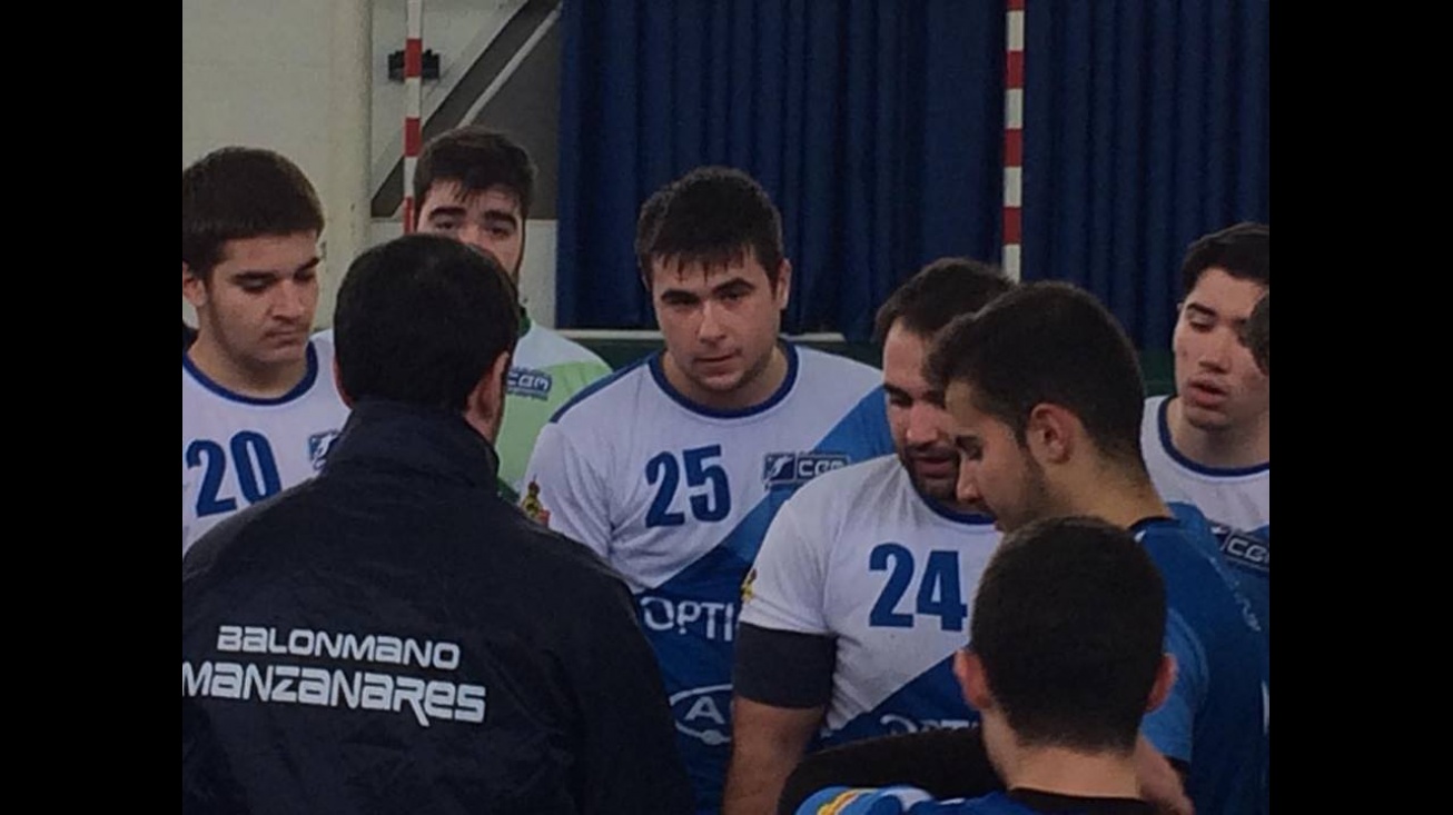 El equipo manzanareño durante el partido