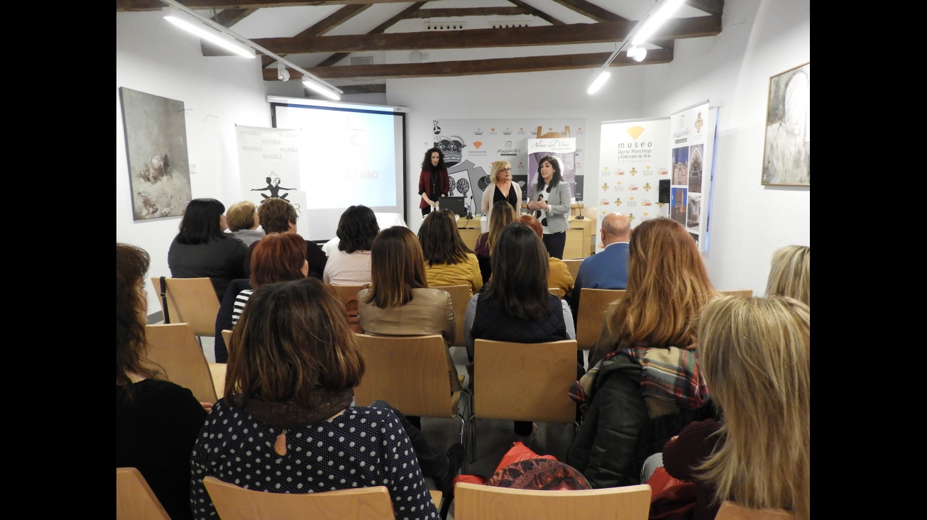 Charla taller 'Belleza y vino'