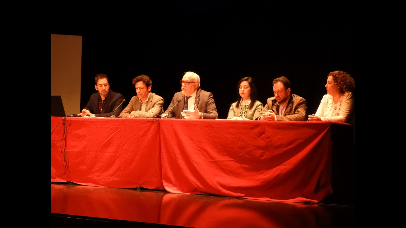 Directores de los centros junto a los representantes del Equipo de Gobierno