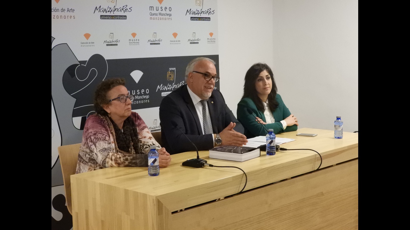 Julián Nieva Gemma de la Fuente y Prado Amores inauguran 'Alma del Vino'
