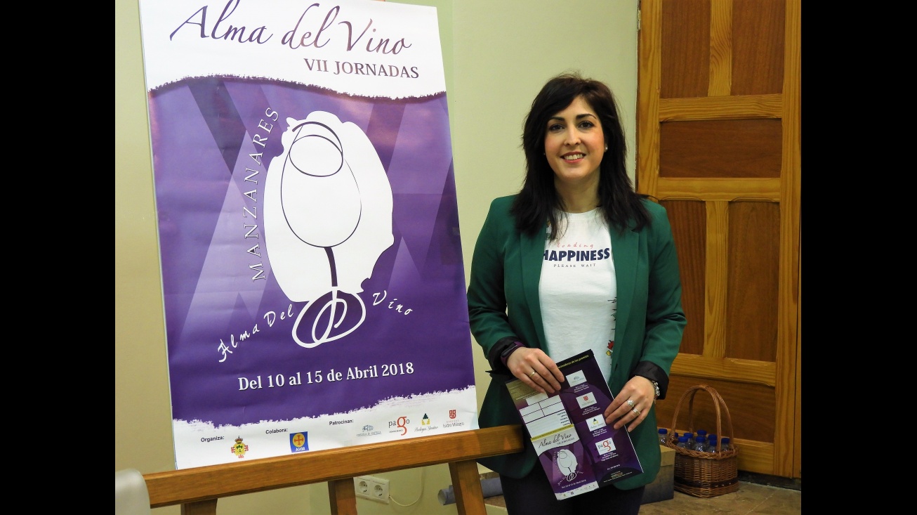 La concejala de Turismo presenta las jornadas Alma del Vino de Manzanares