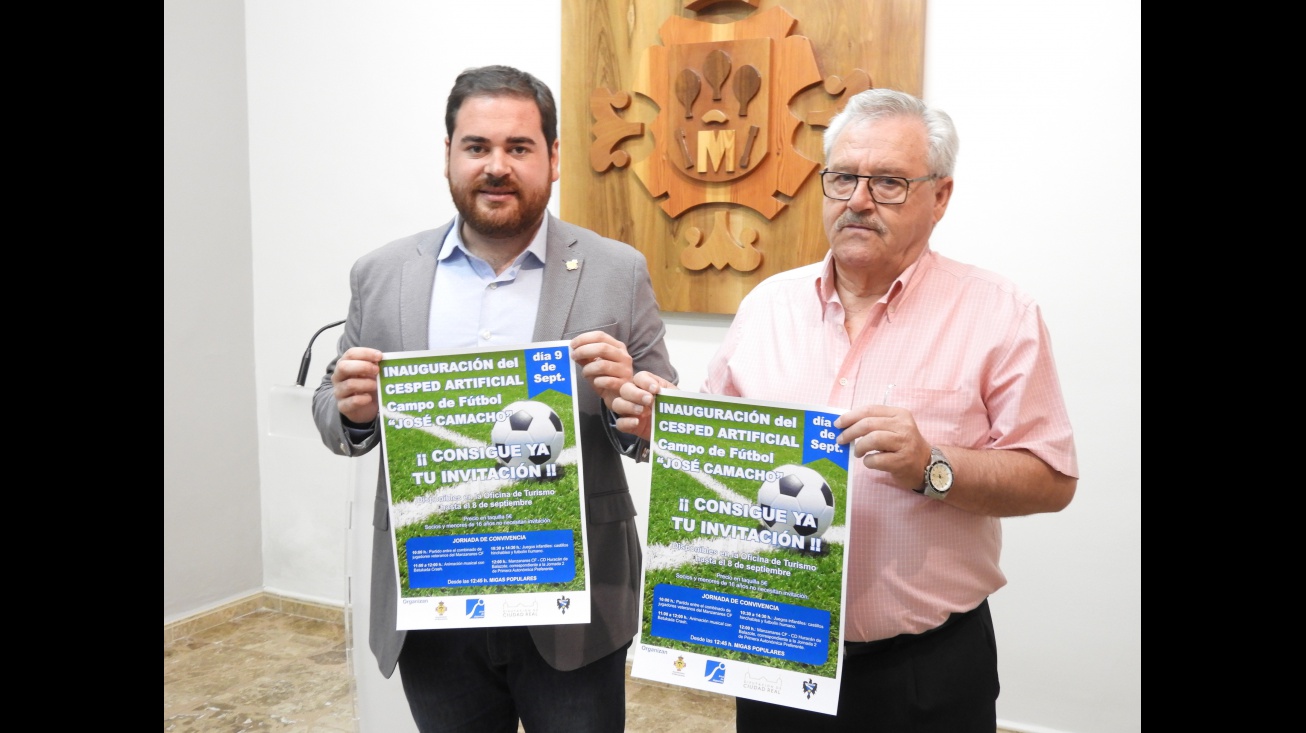 Presentación de actividades de la inauguración del nuevo césped del campo de fútbol municipal 'Jose Camacho'