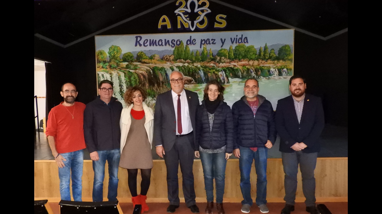 Julián Nieva visita la casa de acogida de Basida