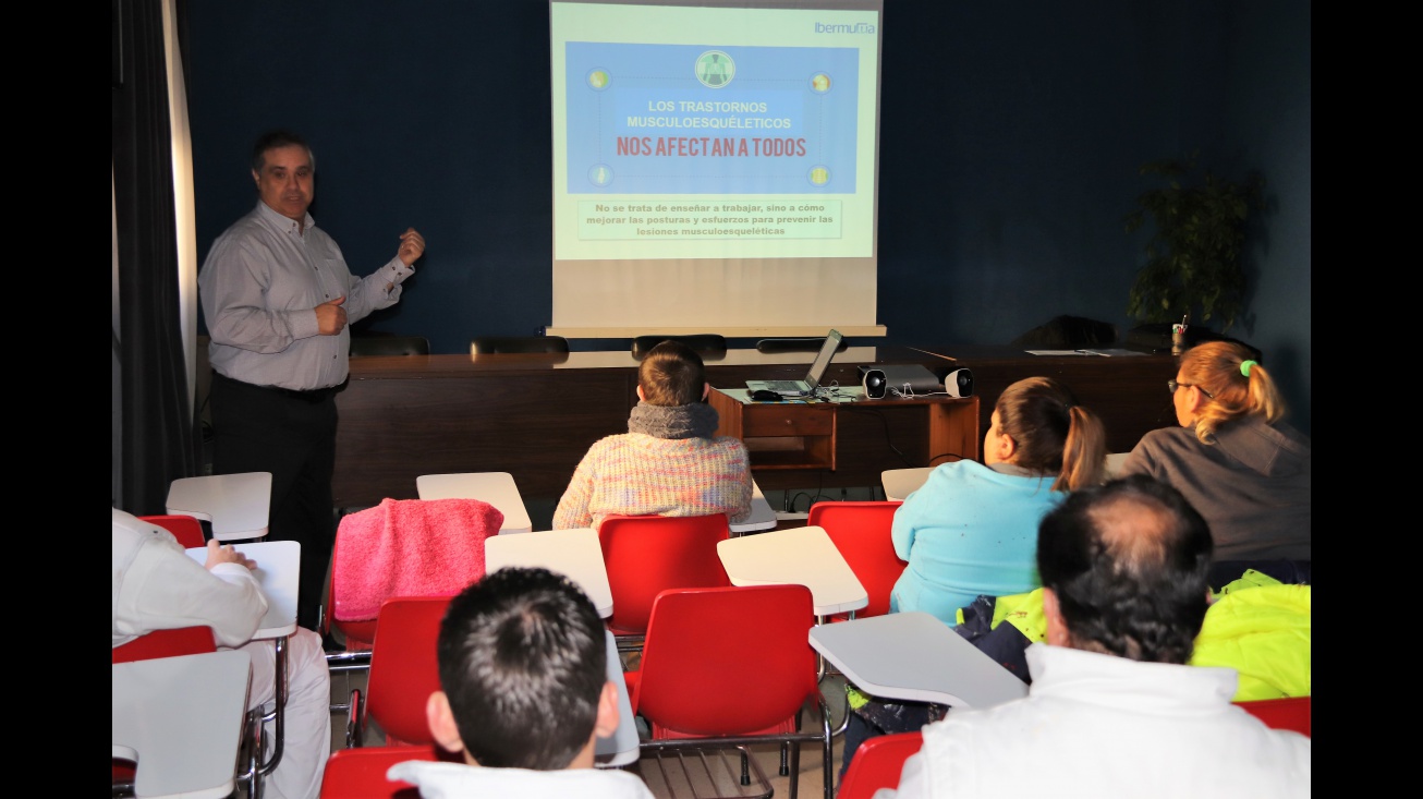 El Ayuntamiento forma al personal de bolsas y planes de empleo en prevención de accidentes laborales