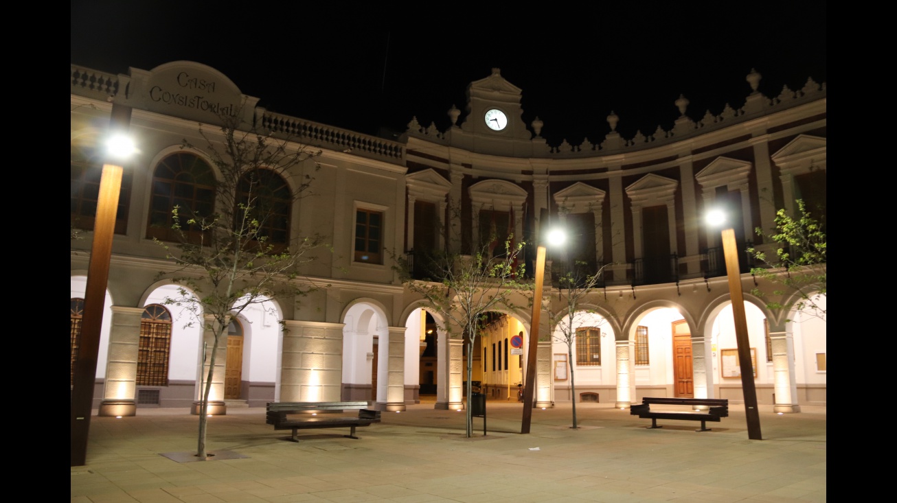 Fachada del Ayuntamiento de Manzanares