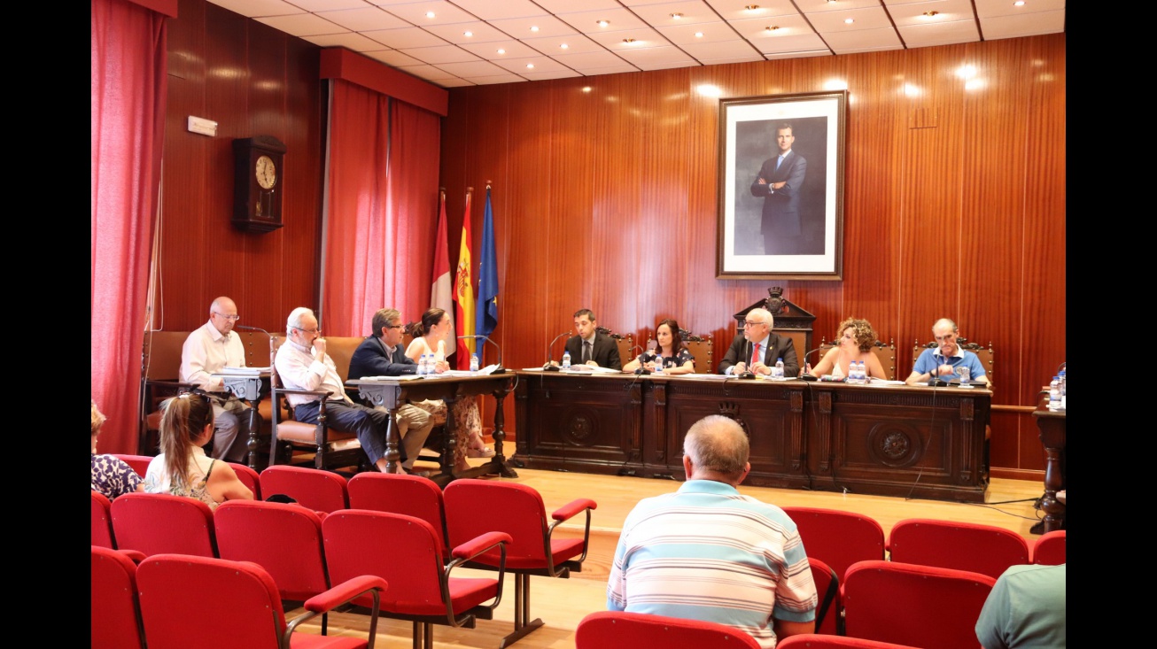 El pleno aprueba la actualización de las retribuciones con rebaja sobre el coste del Equipo de Gobierno
