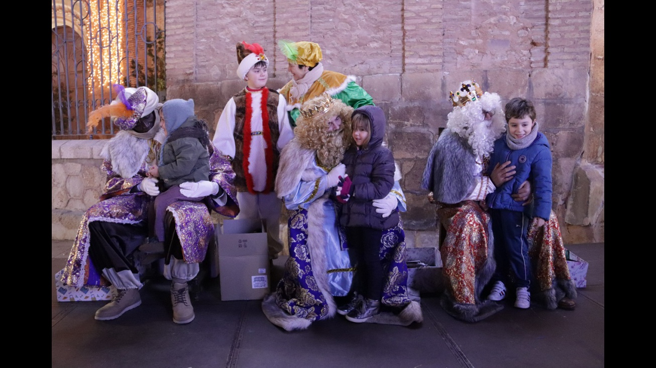 Entrega de cartas a los Reyes Magos