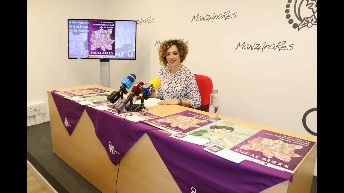 Beatriz Labián en la presentación de las Jornadas