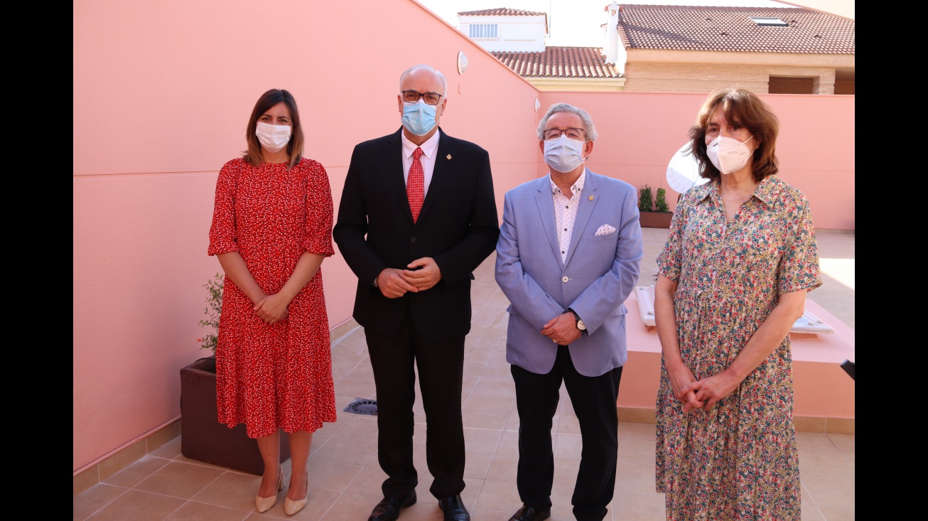 Culminan las obras de remodelación de la terraza de la BPM Lope de Vega