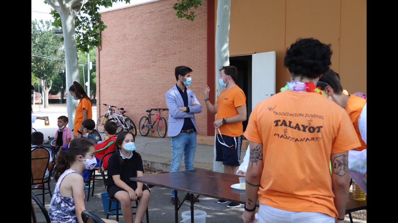 Los menores de Manzanares ‘¡viven el verano… de manera diferente!’